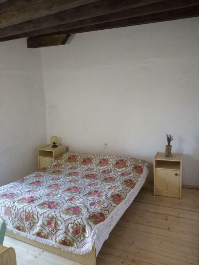 Apartman Dinko Lubenice Ngoại thất bức ảnh
