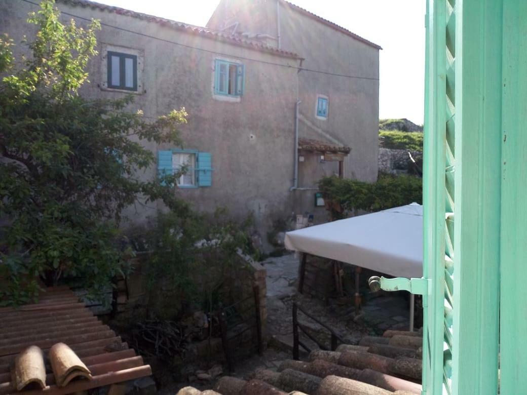 Apartman Dinko Lubenice Ngoại thất bức ảnh